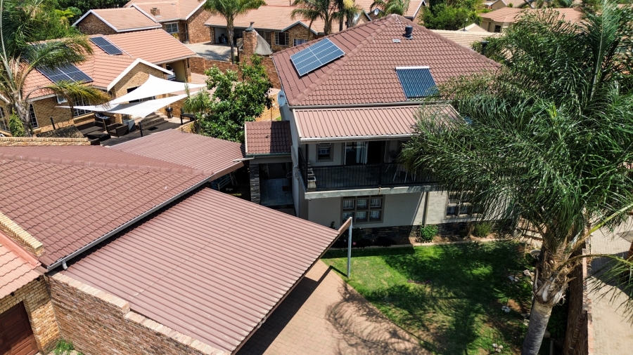3 Bedroom Property for Sale in Thatchfield Estate Gauteng