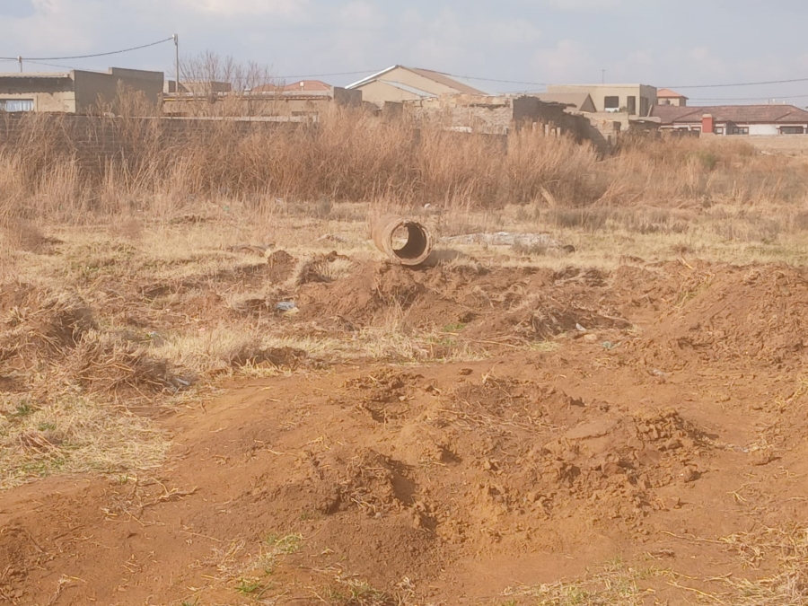 0 Bedroom Property for Sale in Mohlakeng Gauteng