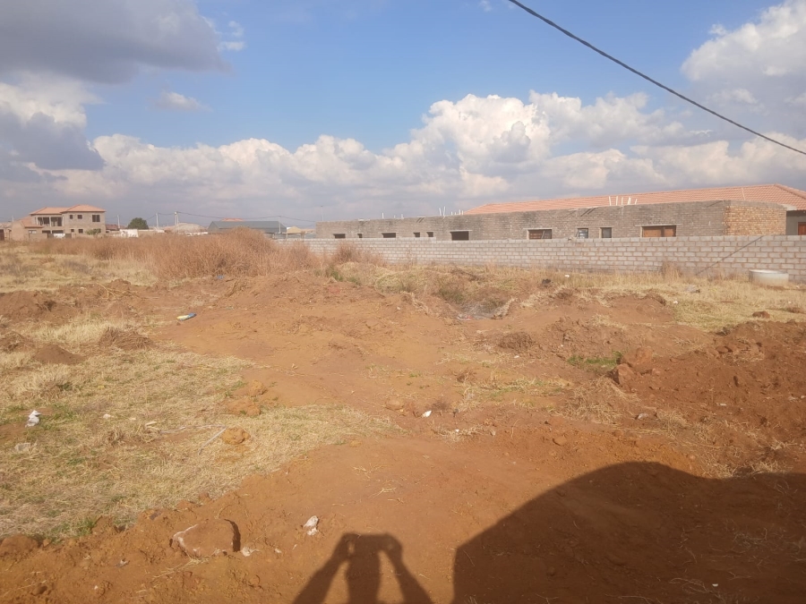 0 Bedroom Property for Sale in Mohlakeng Gauteng