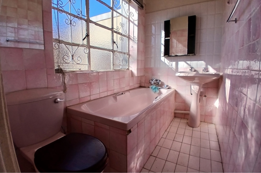 4 Bedroom Property for Sale in Northcliff Gauteng