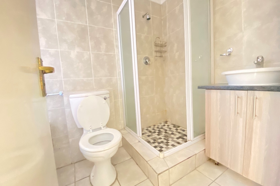 2 Bedroom Property for Sale in Morningside Hills Gauteng