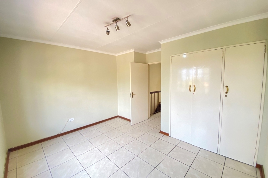 2 Bedroom Property for Sale in Morningside Hills Gauteng
