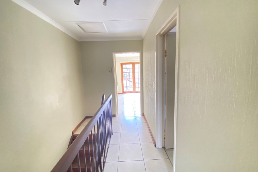 2 Bedroom Property for Sale in Morningside Hills Gauteng