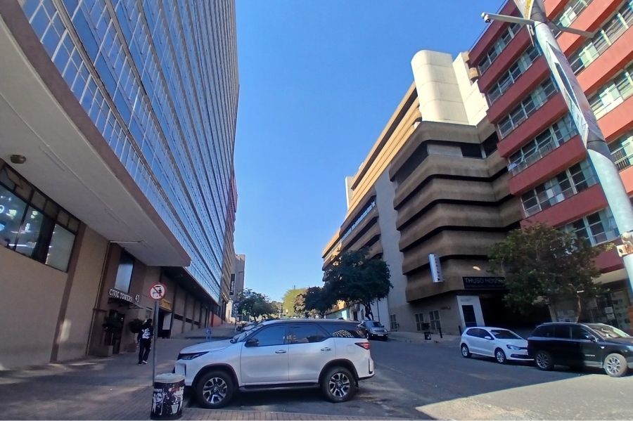 2 Bedroom Property for Sale in Braamfontein Gauteng