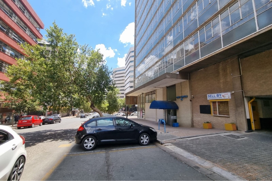 2 Bedroom Property for Sale in Braamfontein Gauteng