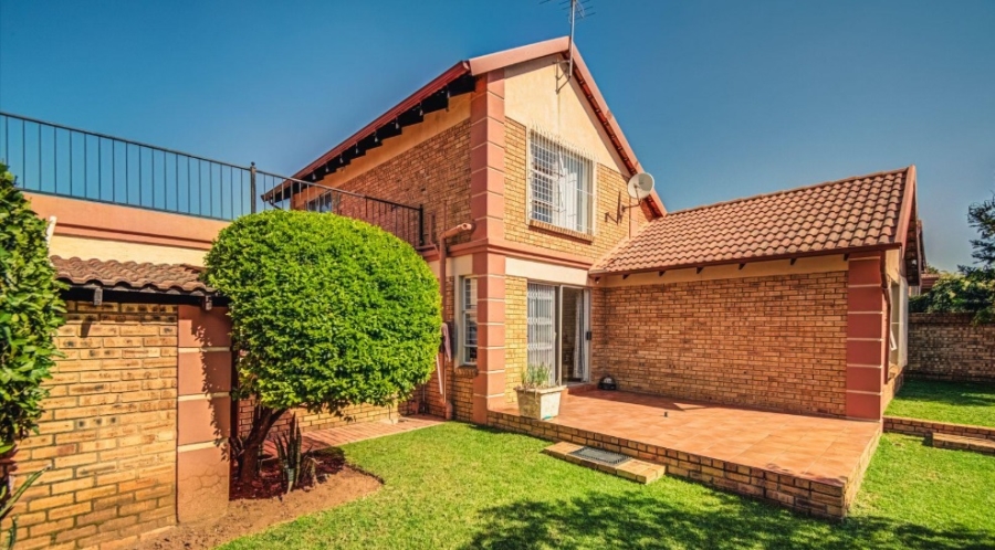 4 Bedroom Property for Sale in Eden Glen Gauteng