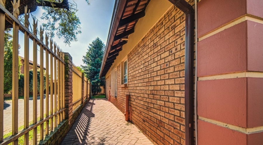 4 Bedroom Property for Sale in Eden Glen Gauteng