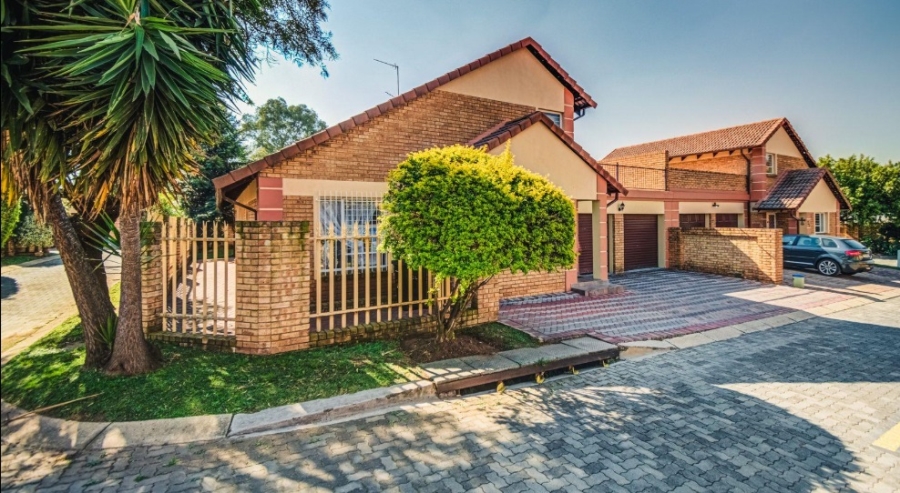 4 Bedroom Property for Sale in Eden Glen Gauteng