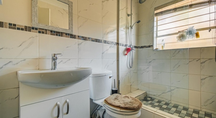 4 Bedroom Property for Sale in Eden Glen Gauteng