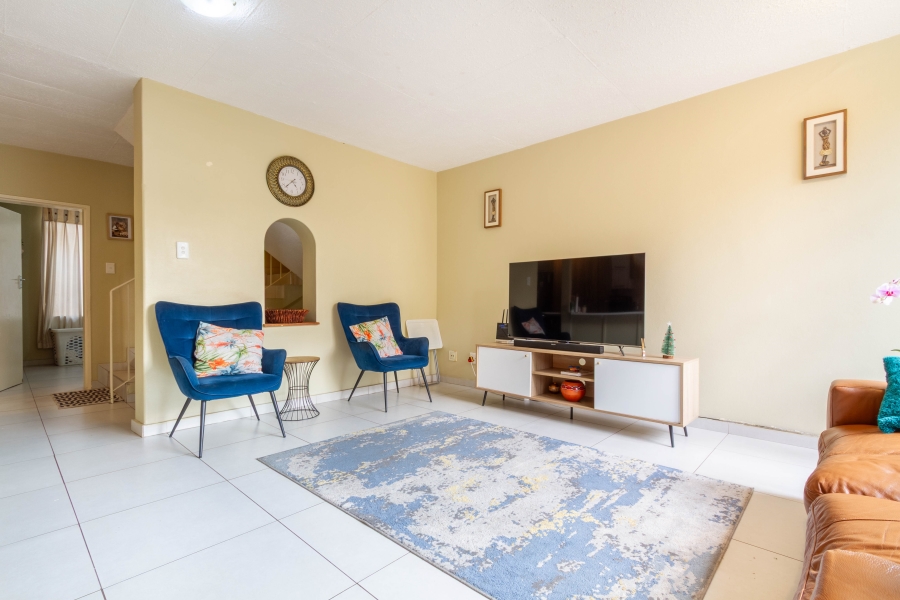 4 Bedroom Property for Sale in La Montagne Gauteng