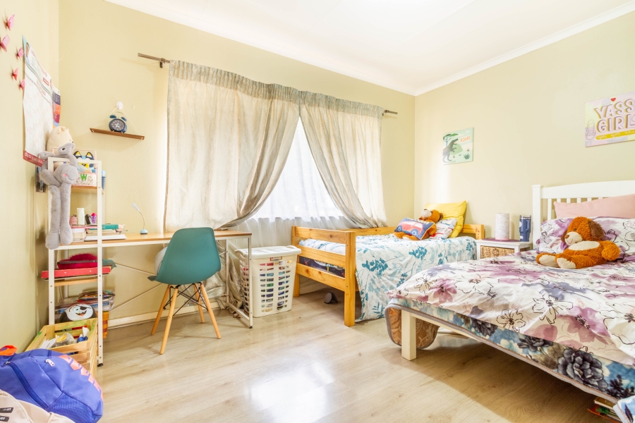 4 Bedroom Property for Sale in La Montagne Gauteng