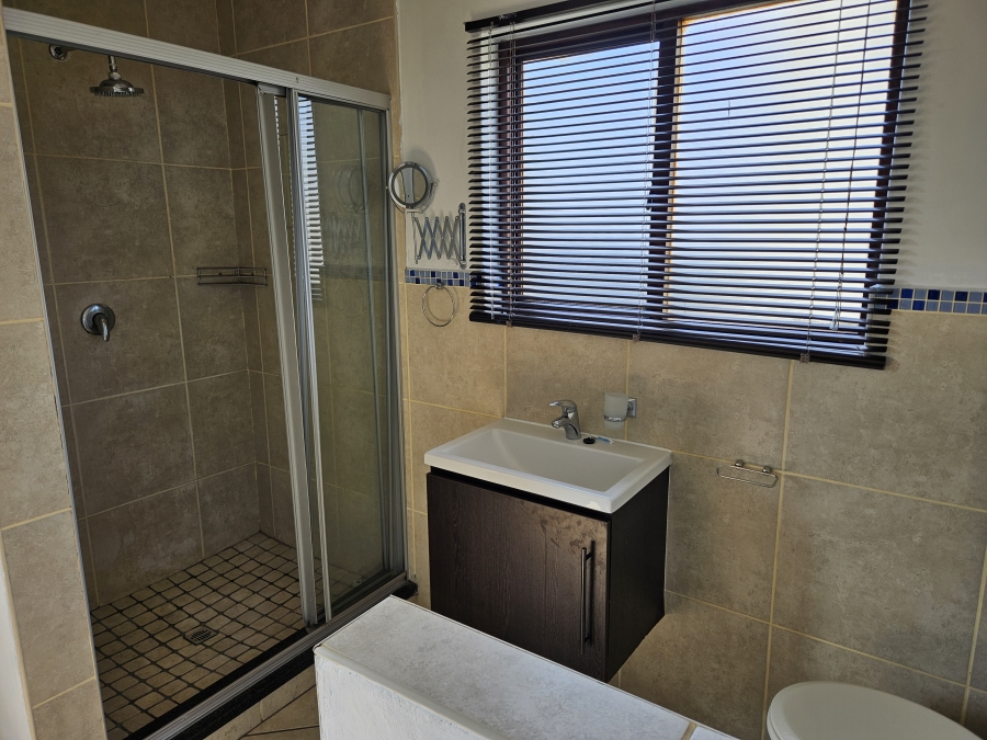 2 Bedroom Property for Sale in Homes Haven Gauteng