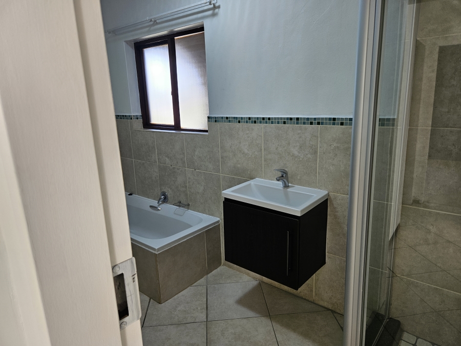 2 Bedroom Property for Sale in Homes Haven Gauteng