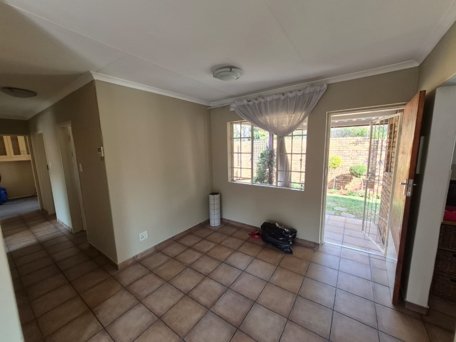To Let 3 Bedroom Property for Rent in Weavind Park Gauteng