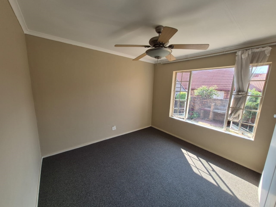 To Let 3 Bedroom Property for Rent in Weavind Park Gauteng