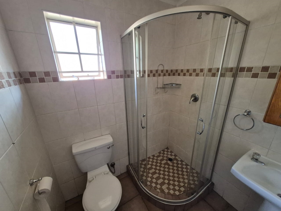To Let 3 Bedroom Property for Rent in Weavind Park Gauteng
