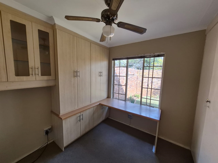 To Let 3 Bedroom Property for Rent in Weavind Park Gauteng