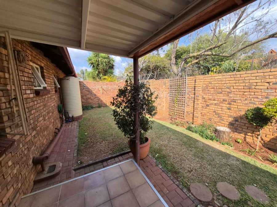 To Let 3 Bedroom Property for Rent in Weavind Park Gauteng
