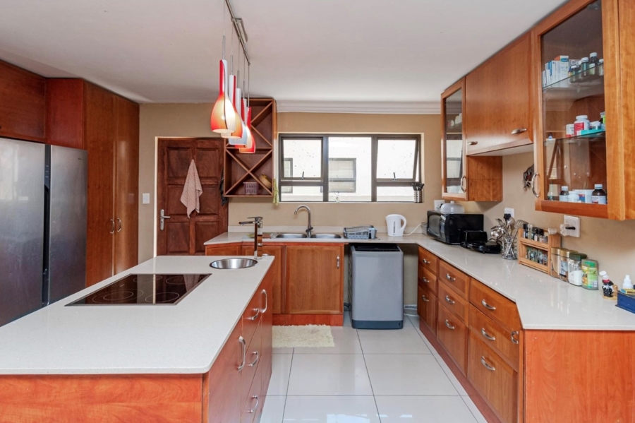 To Let 5 Bedroom Property for Rent in Sagewood Gauteng