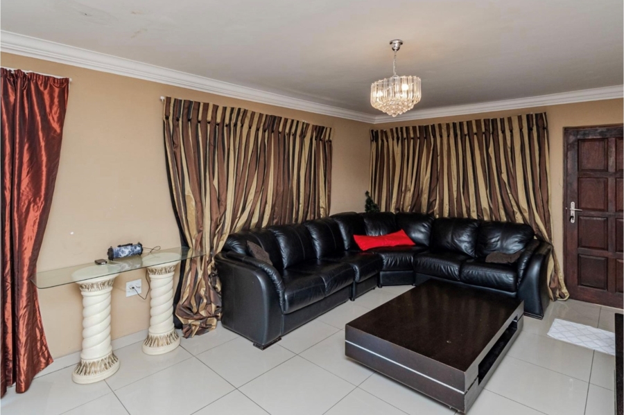 To Let 5 Bedroom Property for Rent in Sagewood Gauteng