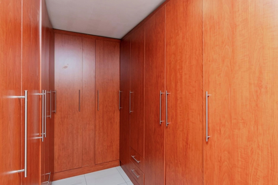 To Let 5 Bedroom Property for Rent in Sagewood Gauteng