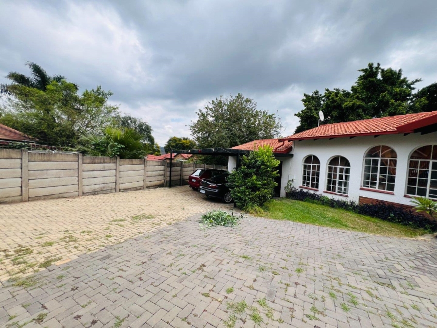 3 Bedroom Property for Sale in Wilgeheuwel Gauteng