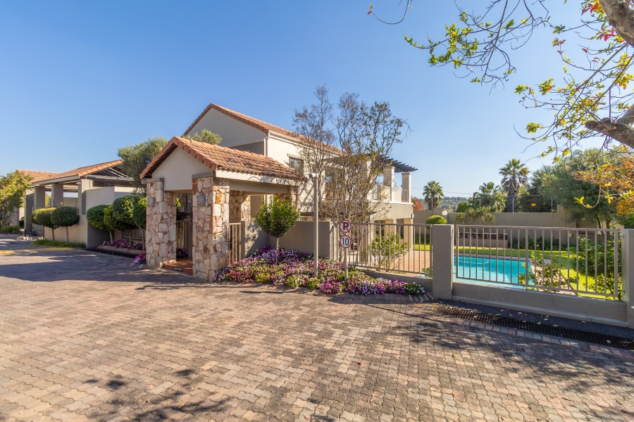 2 Bedroom Property for Sale in Douglasdale Gauteng