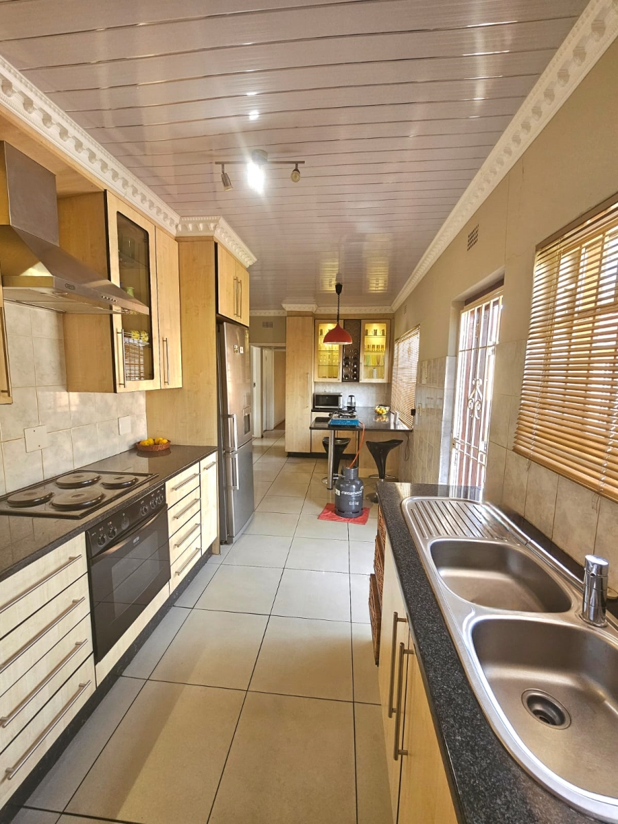 3 Bedroom Property for Sale in Groeneweide Gauteng