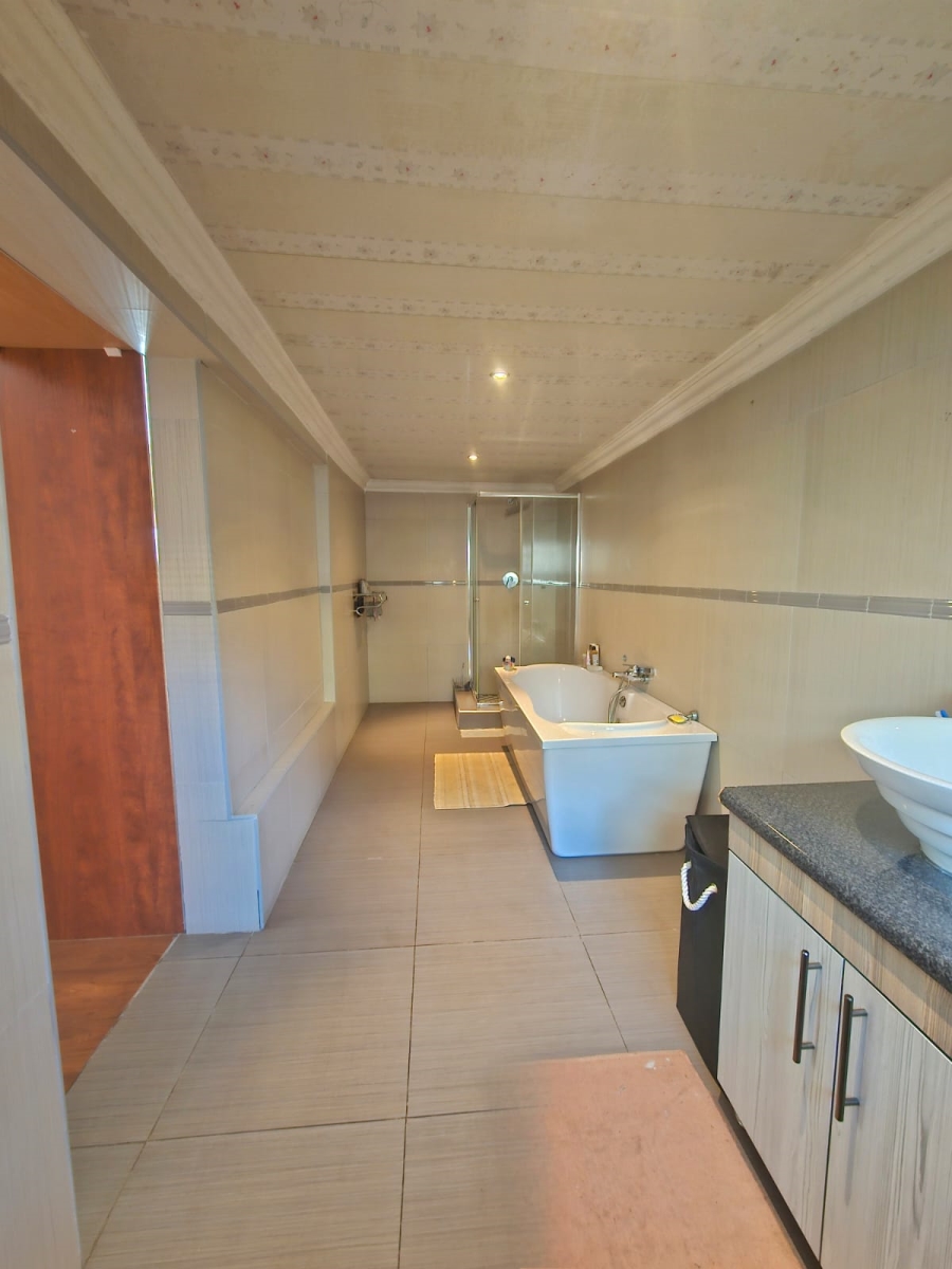 3 Bedroom Property for Sale in Groeneweide Gauteng