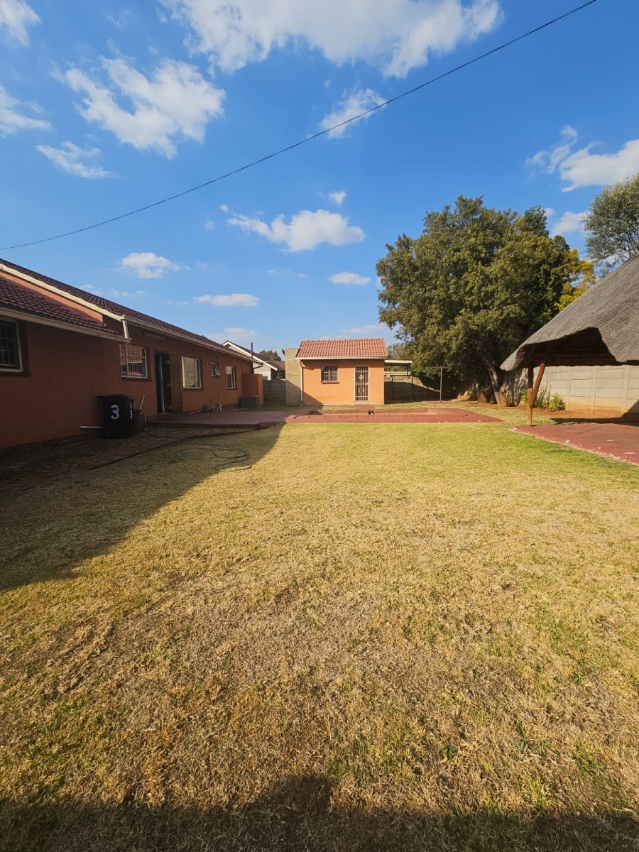 3 Bedroom Property for Sale in Groeneweide Gauteng