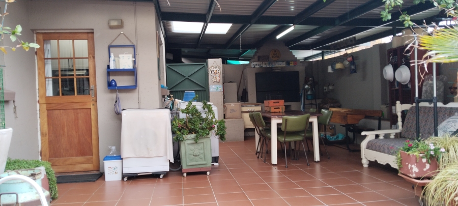 2 Bedroom Property for Sale in Heidelberg Gauteng