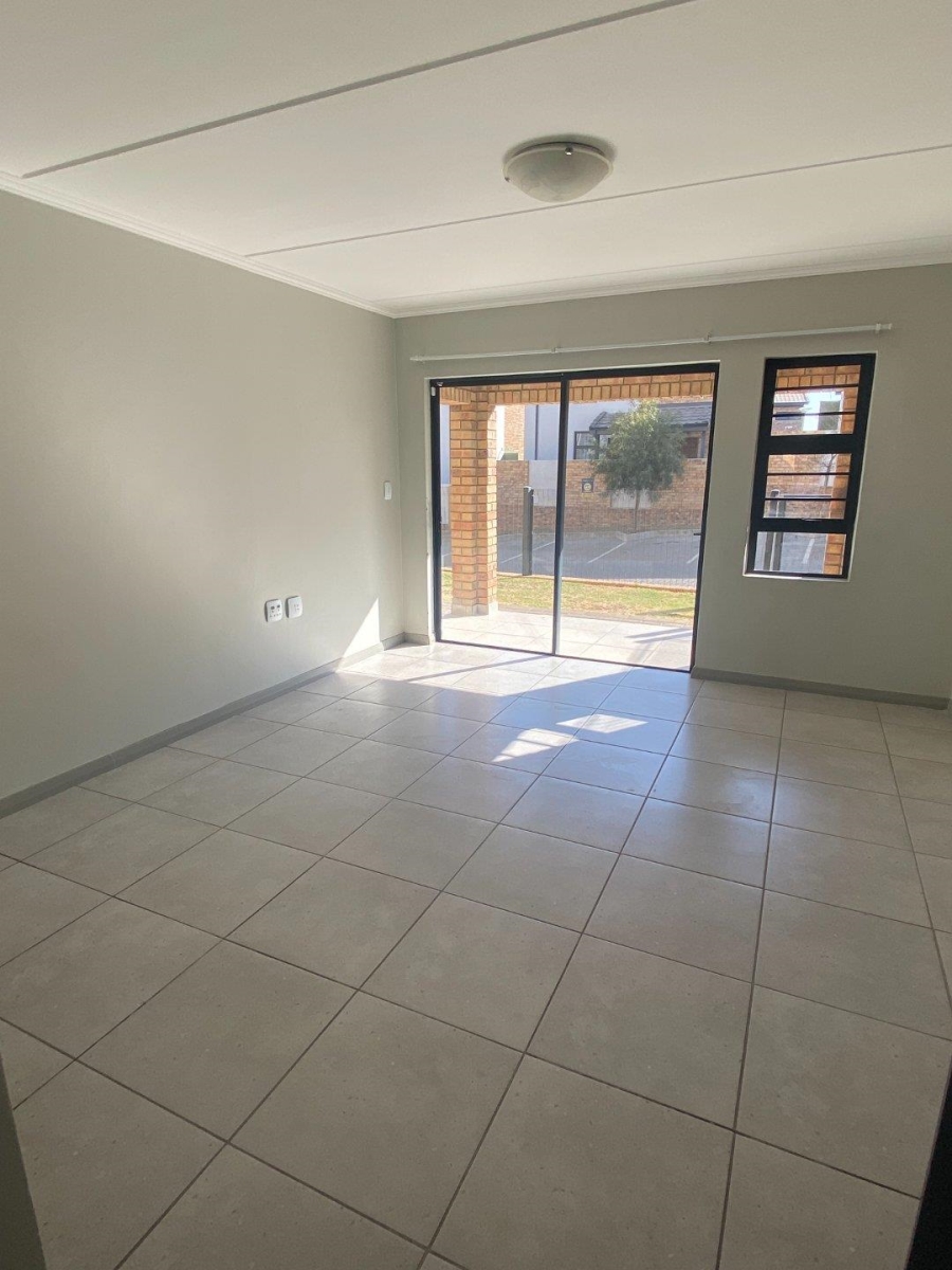 2 Bedroom Property for Sale in Amberfield Gauteng