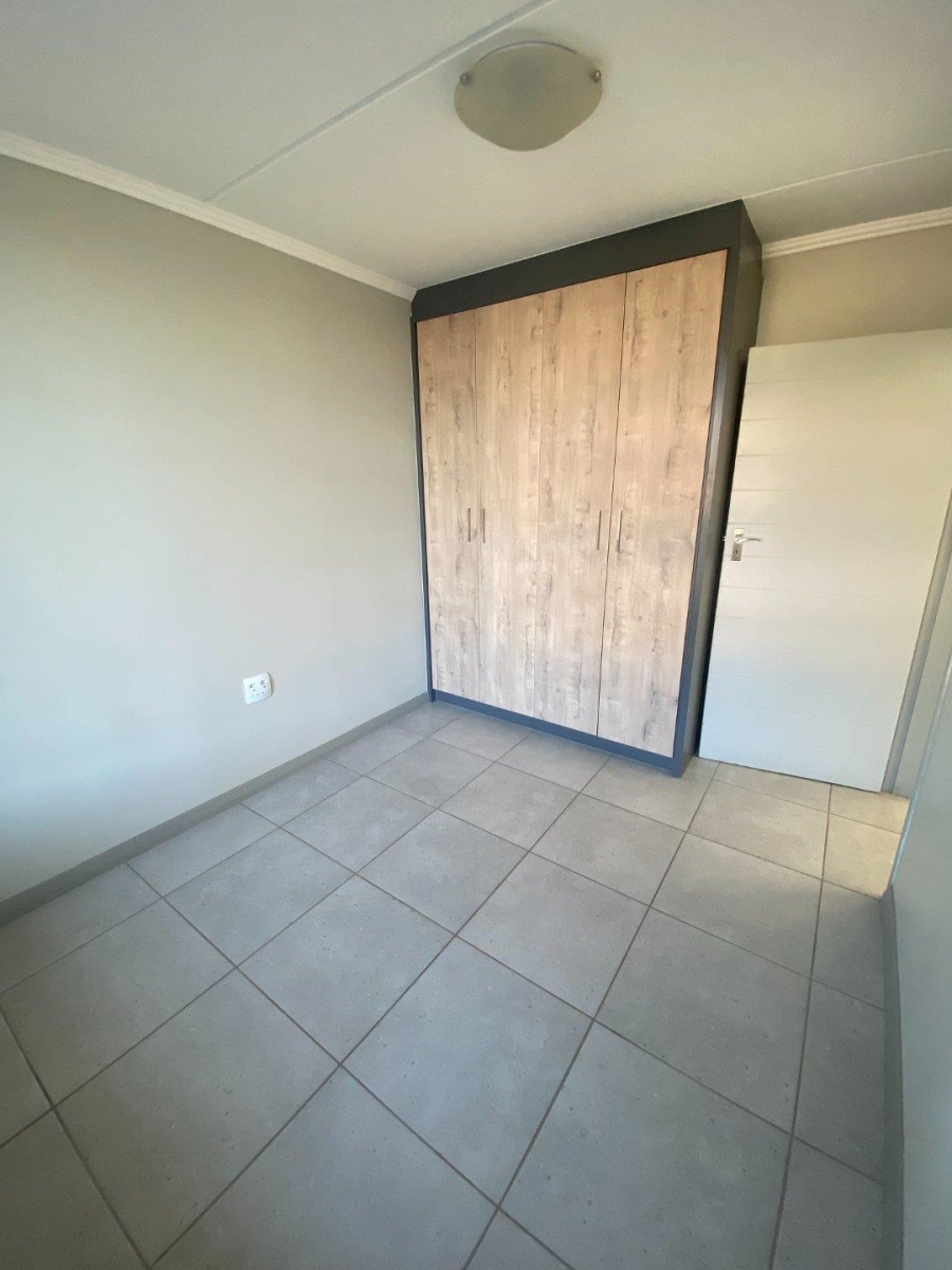 2 Bedroom Property for Sale in Amberfield Gauteng