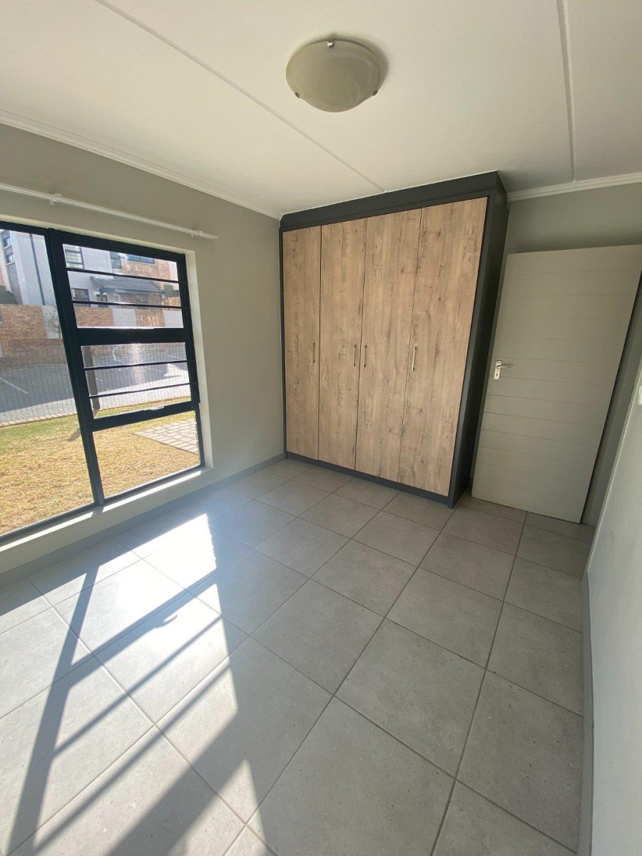 2 Bedroom Property for Sale in Amberfield Gauteng