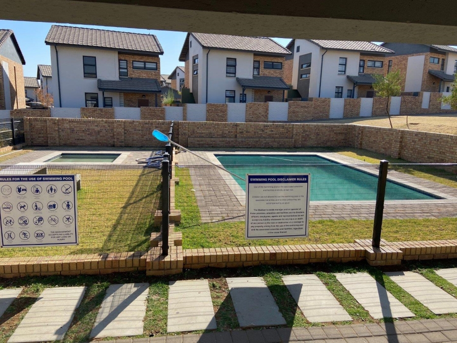 2 Bedroom Property for Sale in Amberfield Gauteng