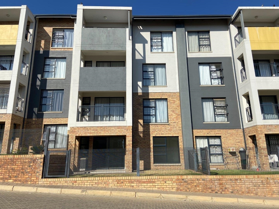 2 Bedroom Property for Sale in Amberfield Gauteng