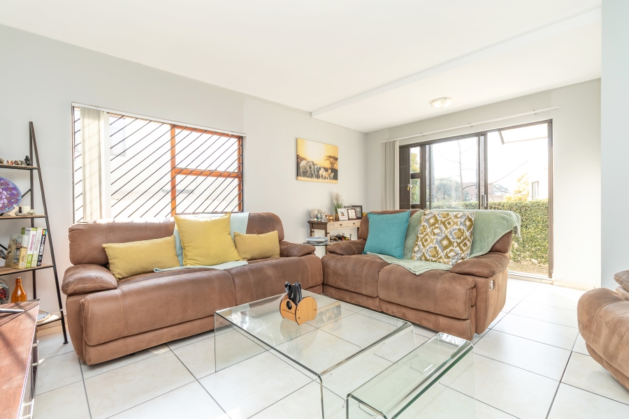 4 Bedroom Property for Sale in Magaliessig Gauteng
