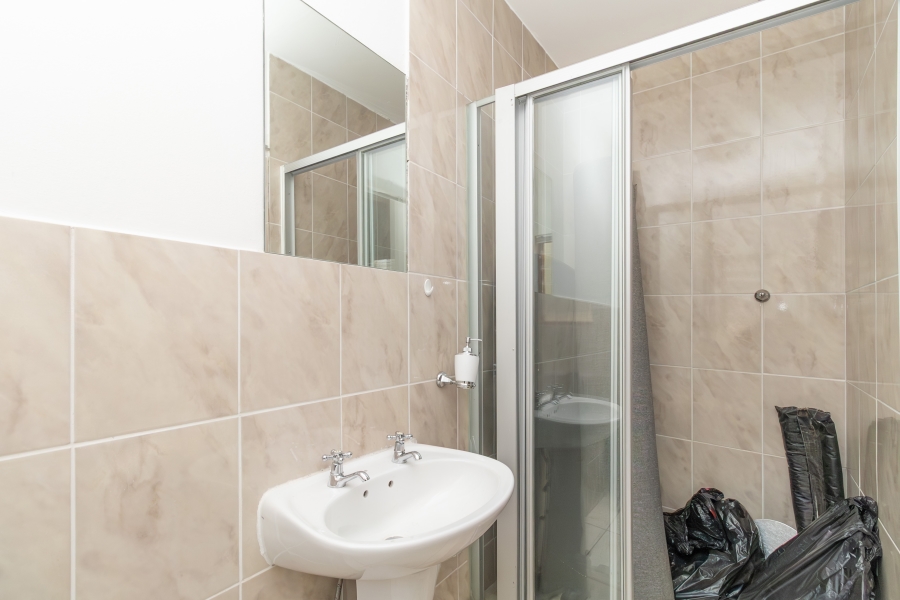 4 Bedroom Property for Sale in Magaliessig Gauteng