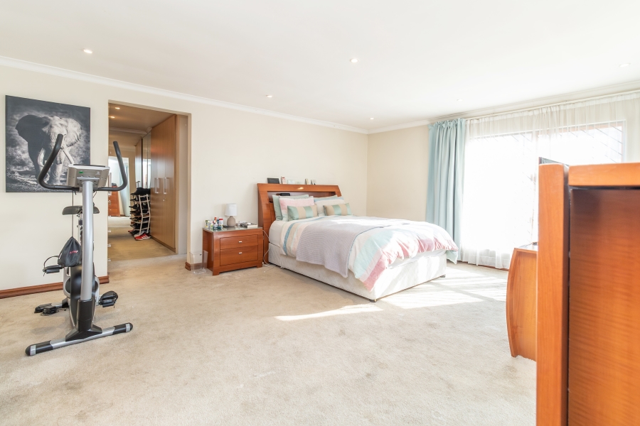 4 Bedroom Property for Sale in Magaliessig Gauteng