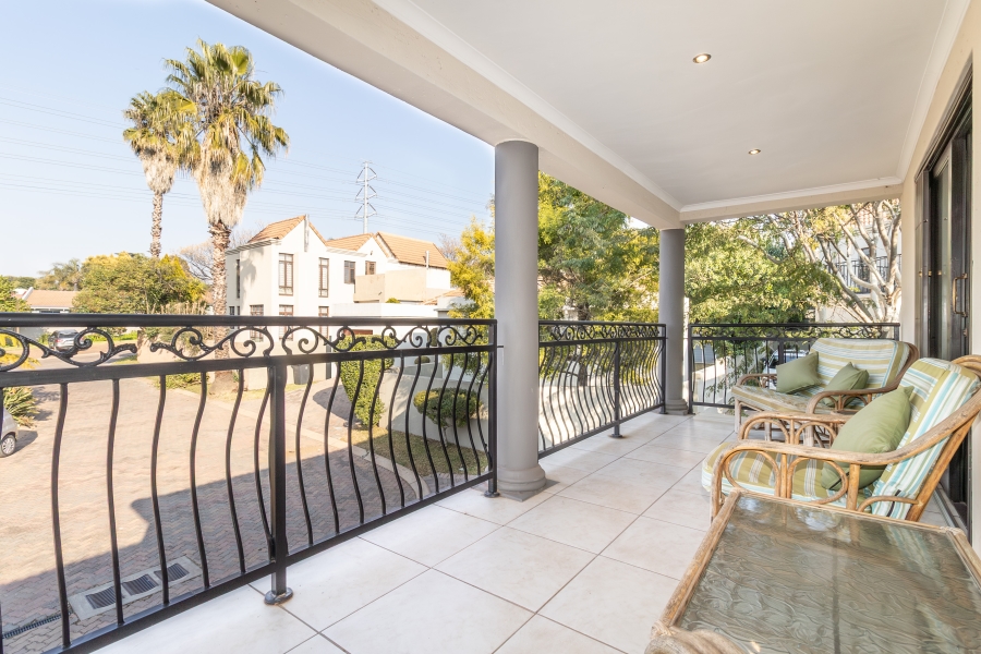 4 Bedroom Property for Sale in Magaliessig Gauteng