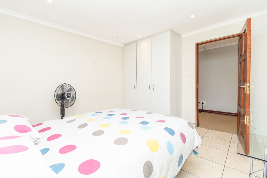 4 Bedroom Property for Sale in Magaliessig Gauteng