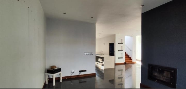 5 Bedroom Property for Sale in Glen Erasmia Gauteng