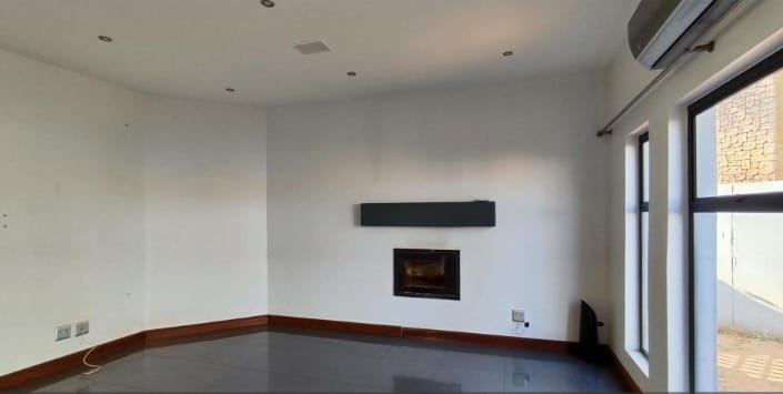 5 Bedroom Property for Sale in Glen Erasmia Gauteng