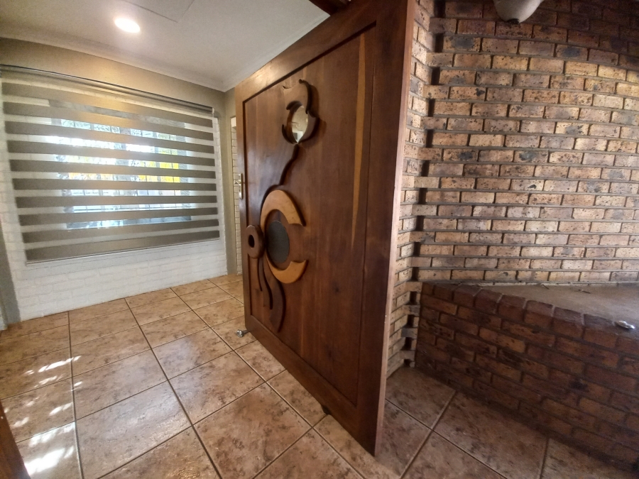 4 Bedroom Property for Sale in Croydon Gauteng