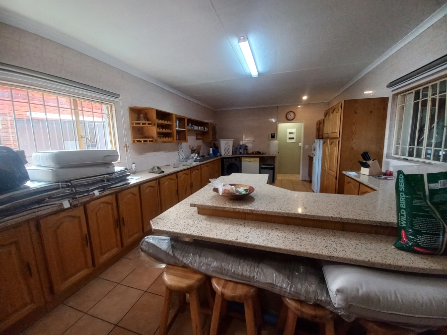 4 Bedroom Property for Sale in Croydon Gauteng