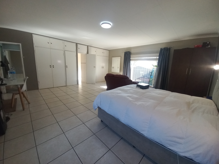 4 Bedroom Property for Sale in Croydon Gauteng