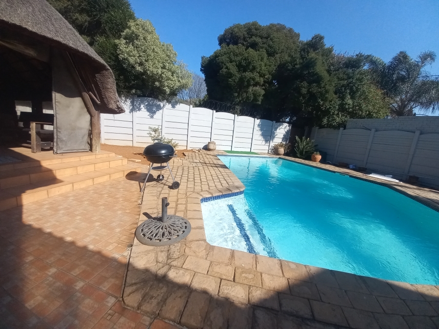 4 Bedroom Property for Sale in Croydon Gauteng