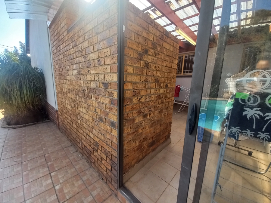 4 Bedroom Property for Sale in Croydon Gauteng