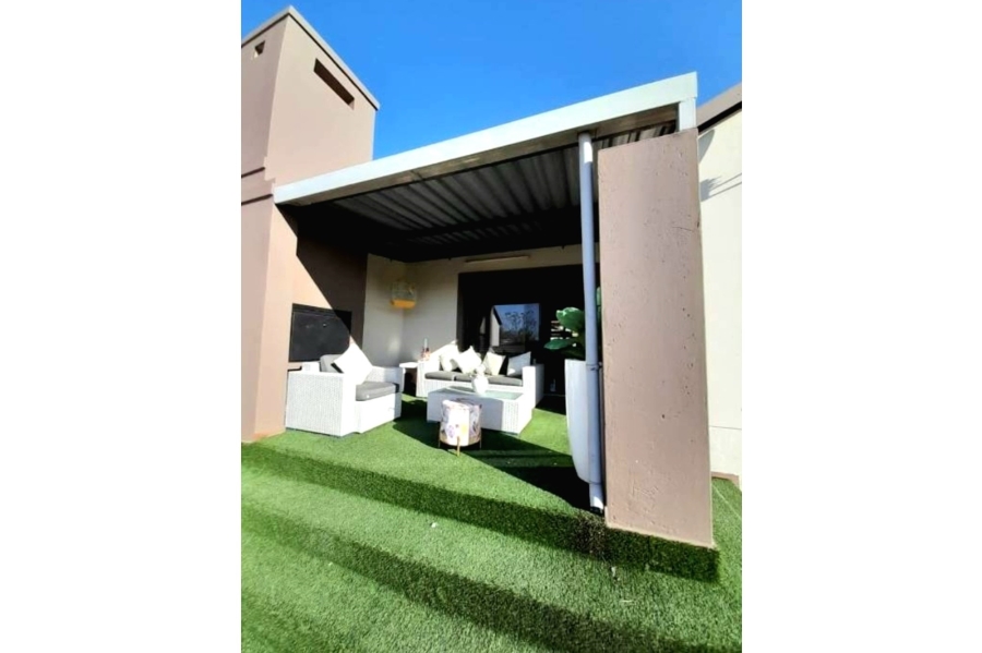 3 Bedroom Property for Sale in Thatchfield Hills Gauteng