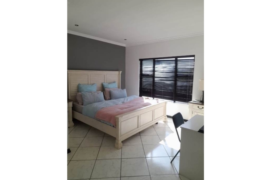 3 Bedroom Property for Sale in Thatchfield Hills Gauteng
